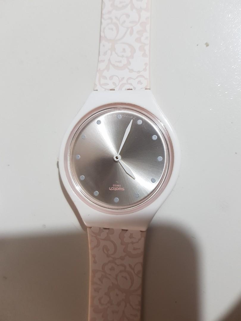 Swatch Skin in very good condition Women s Fashion Watches