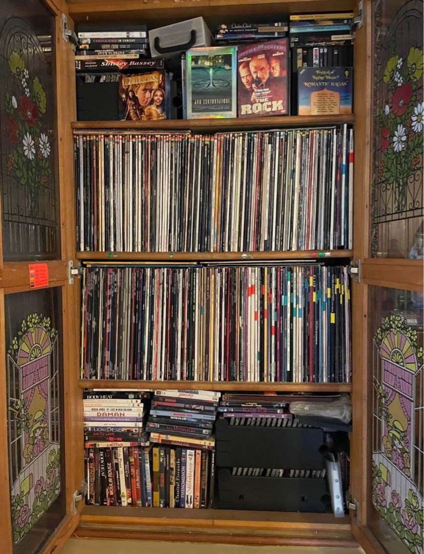 Vintage laser discs in excellent condition, Hobbies & Toys, Memorabilia