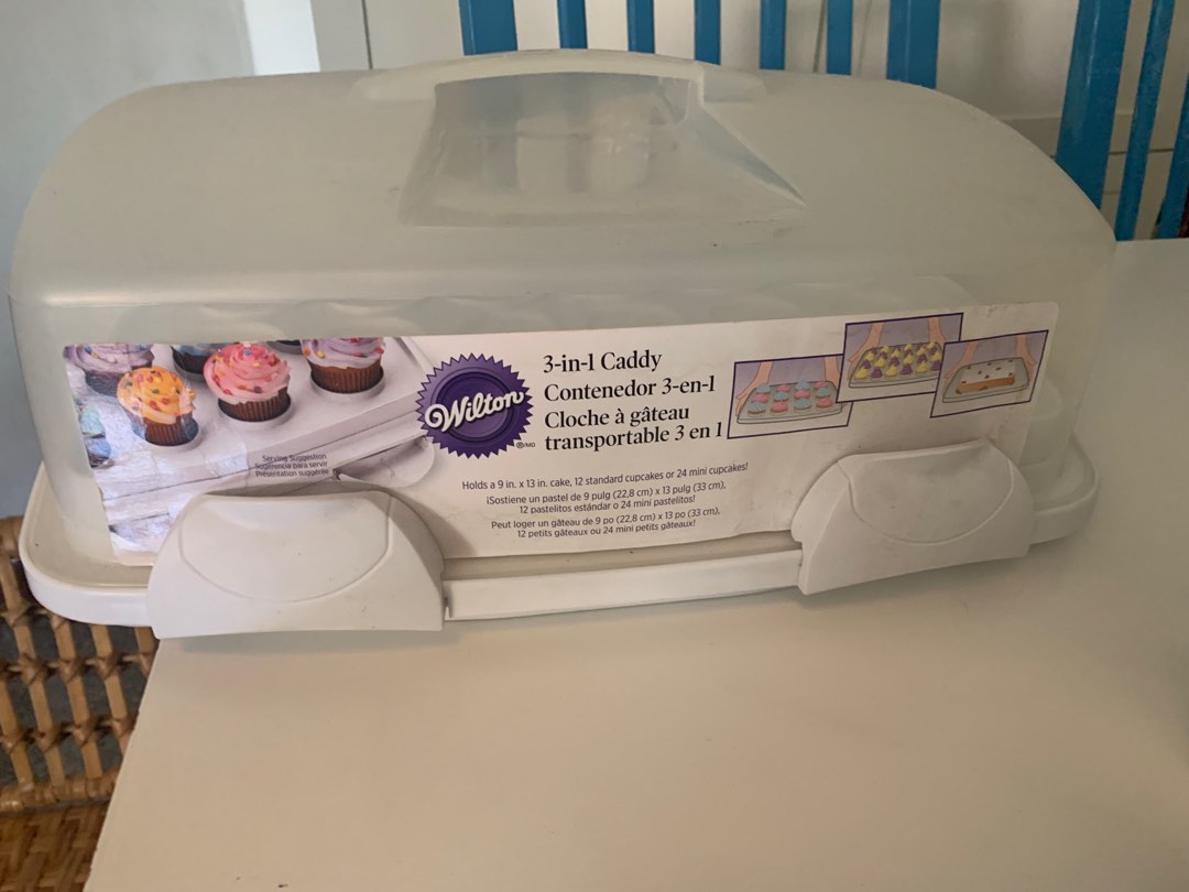 Wilton Oblong Cake and Cupcake Caddy