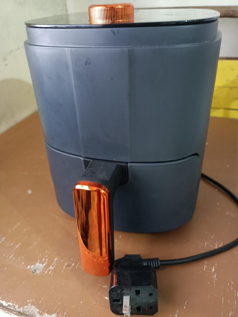 2nd hand air fryer, TV & Home Appliances, Kitchen Appliances, Fryers on