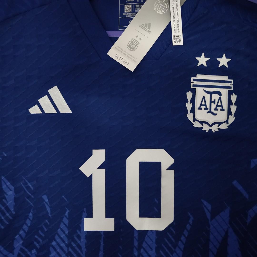 Julián Álvarez in the new Argentina away shirt : r/MCFC