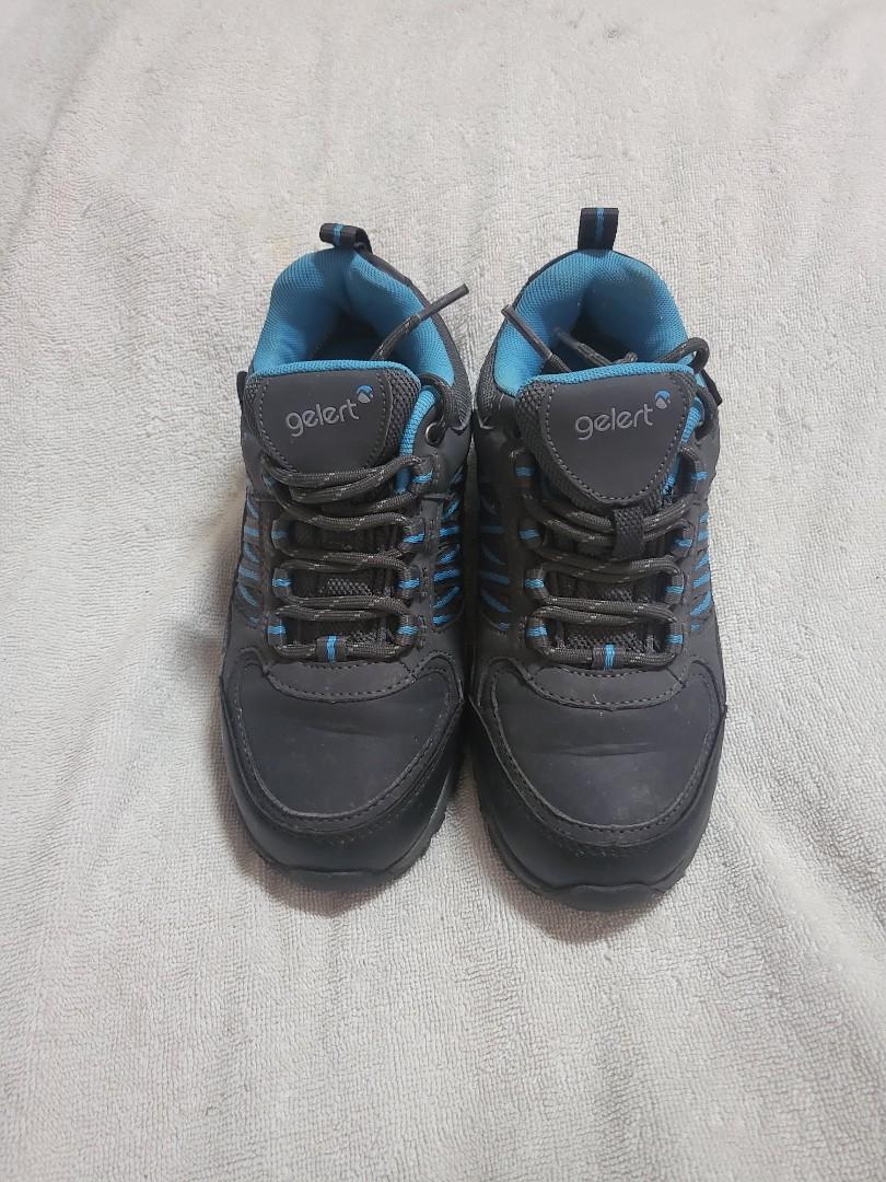 gelert hiking shoes
