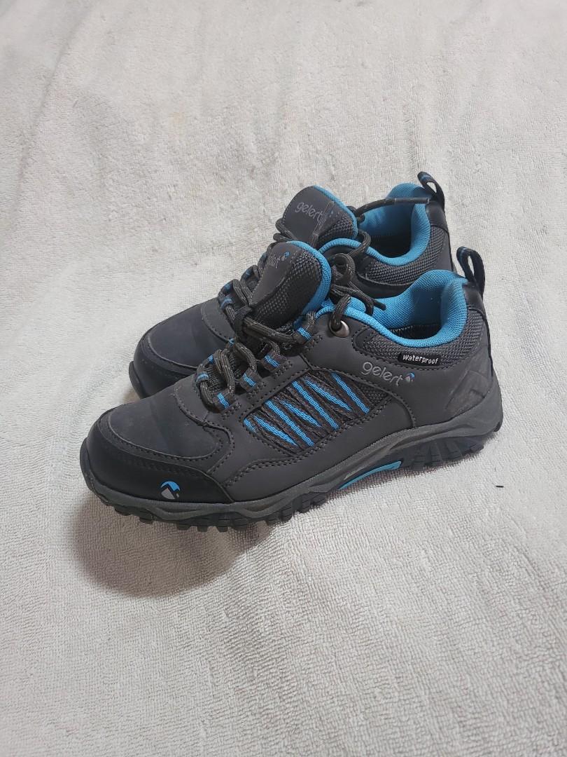 gelert rocky waterproof ladies walking shoes