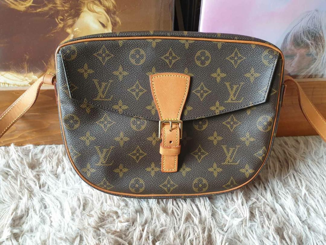 Louis vuitton jeune fille, Luxury, Bags & Wallets on Carousell