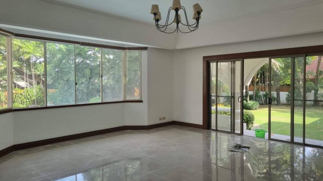 Ayala Alabang 4 Bedroom House with an Attic for Rent in Alabang