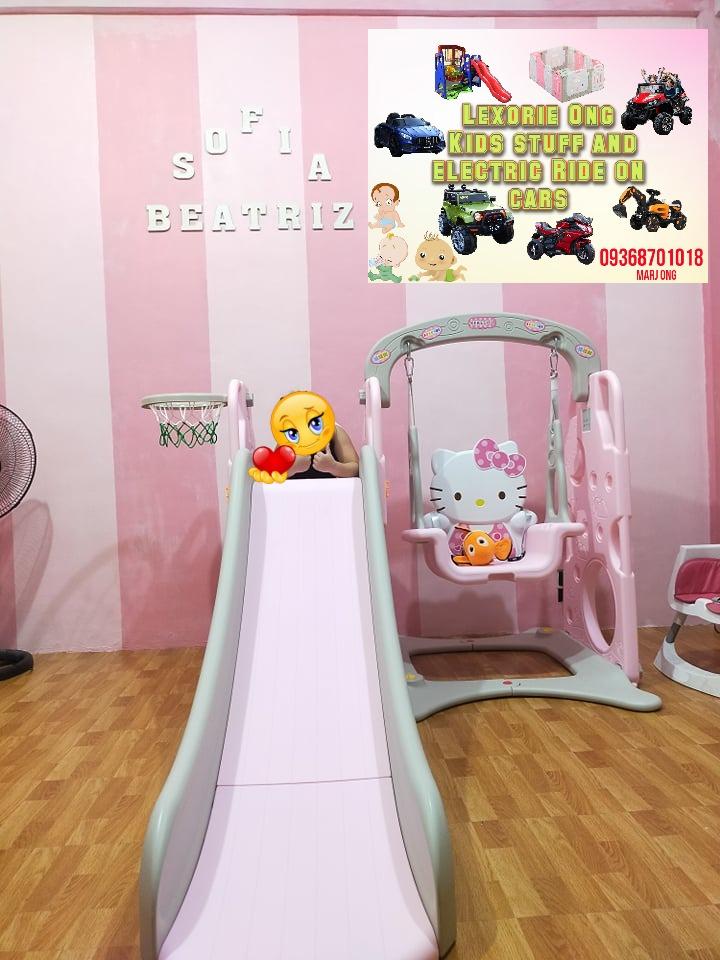BIG HELLO KITTY SLIDE, Hobbies & Toys, Toys & Games on Carousell