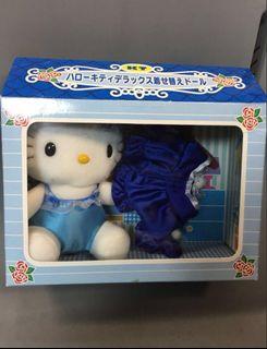 FREE TRACKED SHIPPING! 2002 Released Dress Up Hello Kitty Plush Toy in Box House Design B