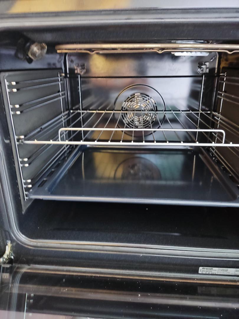 Bosch oven (warranty) 10Nov22, TV & Home Appliances, Kitchen Appliances