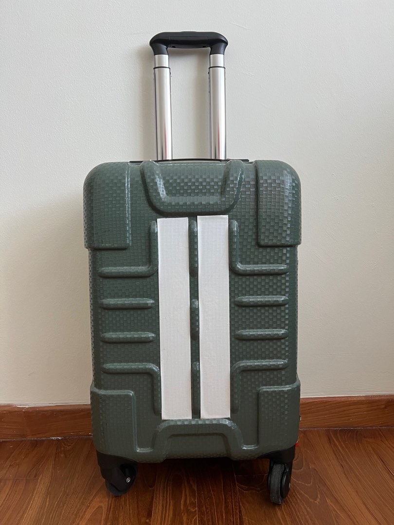 Cabin Size Luggage, Hobbies & Toys, Travel, Luggage on Carousell