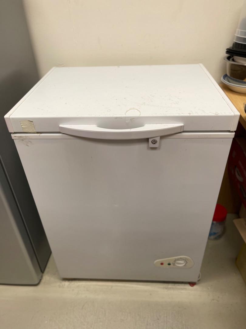 BUTTERFLY Chest Freezer 120L(1.5 year old), TV & Home Appliances