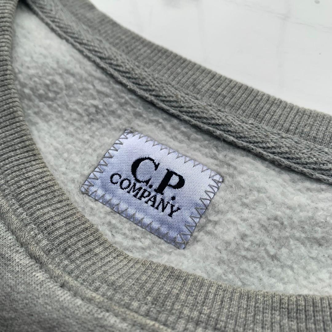 C.P. COMPANY ARM LENS CUT TAGWASH