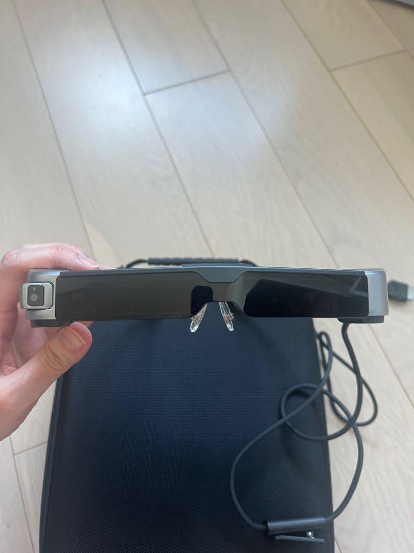 Epson Moverio BT35E Smart Glasses, 手提電話, 智能穿戴裝置及智能手錶 Carousell