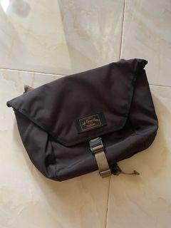 Fs Sling Bag The Slingshot LBB 9L