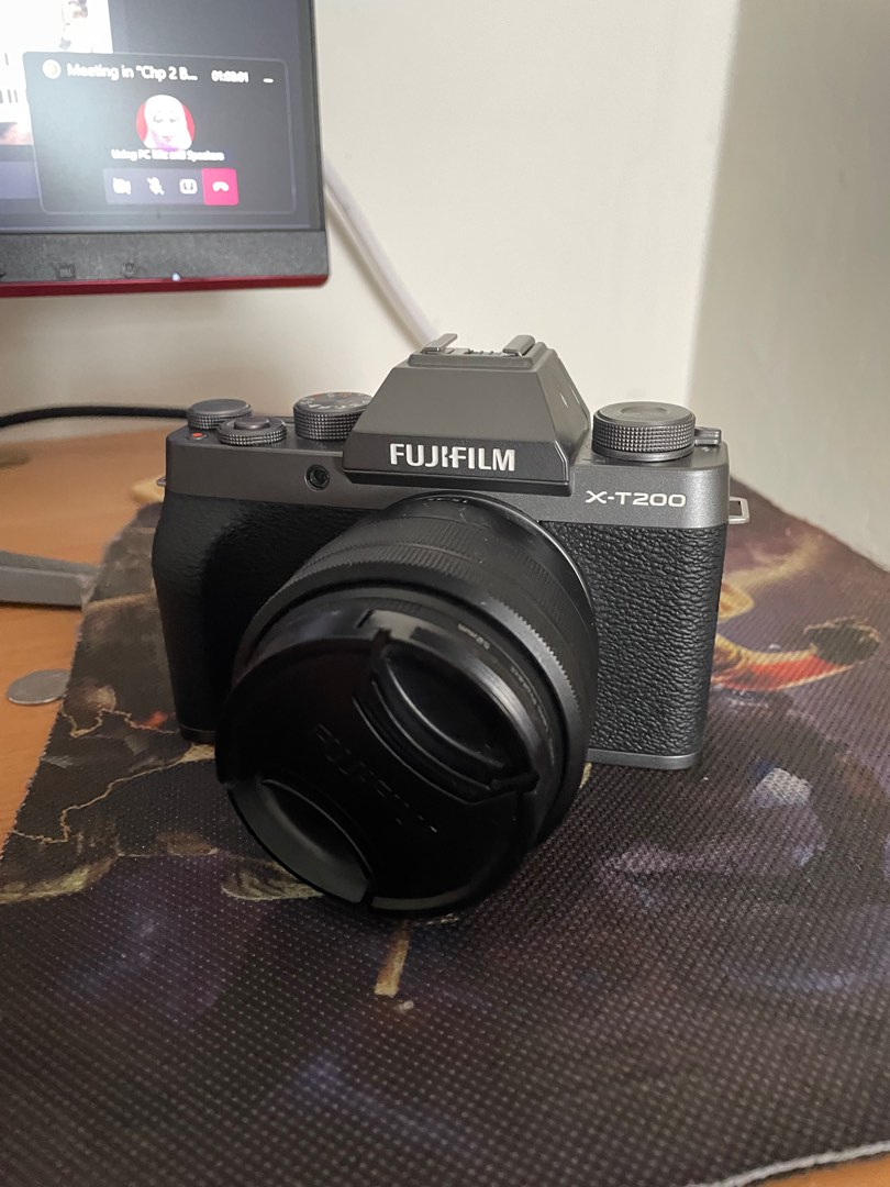 Fujifilm XT200 with kit lens, Photography, Cameras on Carousell