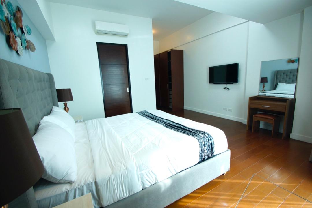 Furnished 4BR Unit at Grand Hyatt Manila Residences for Rent (GHR 35C ...