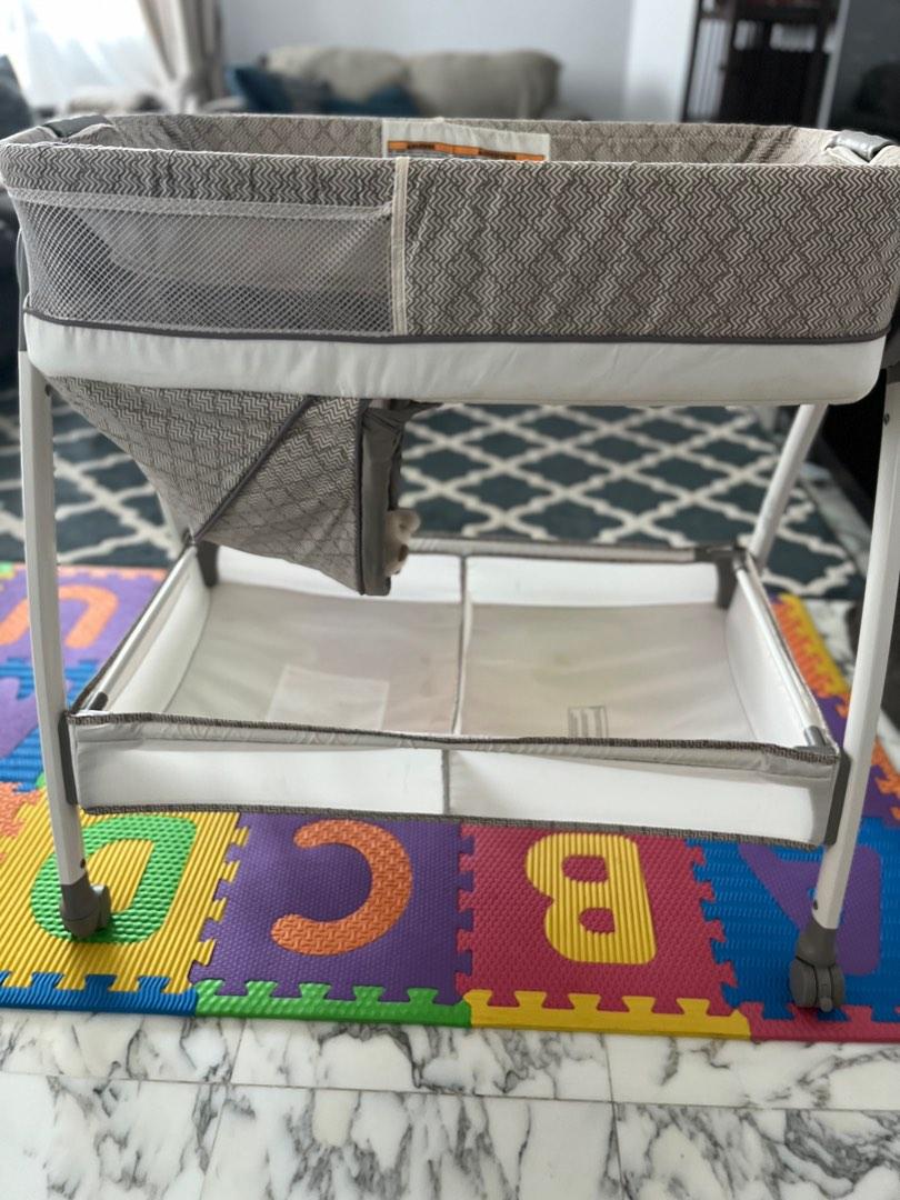 Graco Bassinet changing table