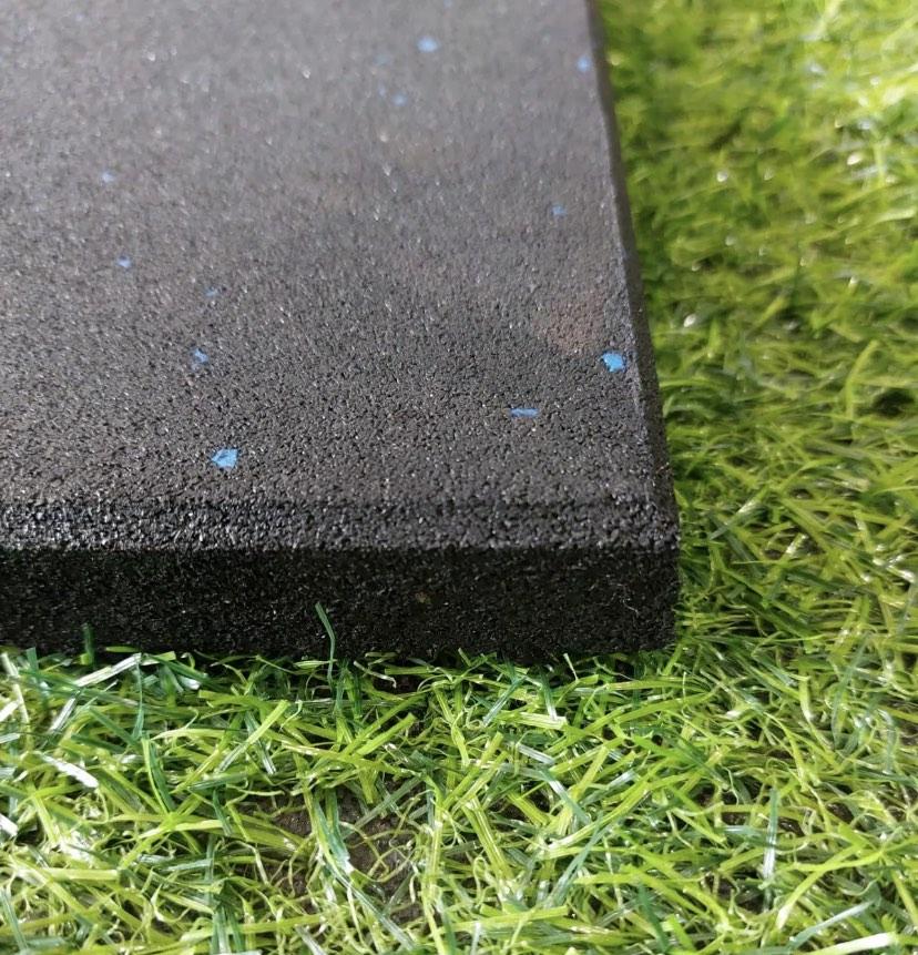 Gym Floor Mat (50x50cm), Sports Equipment, Exercise & Fitness, Exercise