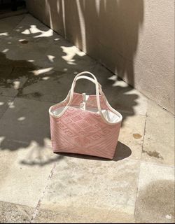 (Category: ) located in . Submitted by ashadc (Listing ID 1193322876, Image 1). Description: .