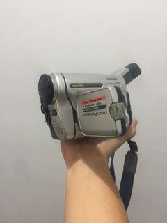 Handycam / Camcorder Sony CCD-TRV 238E (Not digicam Canon Nikon Olympus Fujifilm) Retro HI8