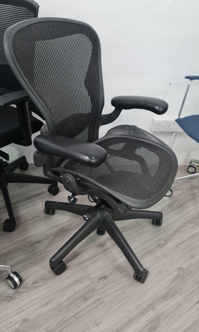 Herman Miller Aeron Chair, Furniture & Home Living, Furniture, Chairs
