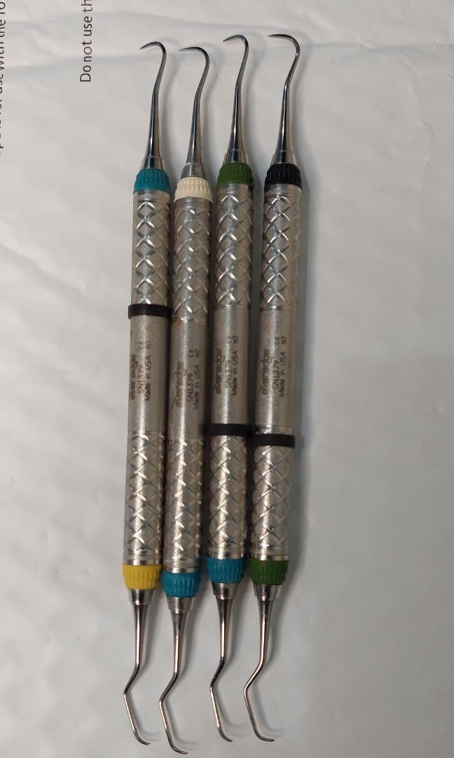 Hu friedy Anterior Sickle scaler with Anterior Universal curette