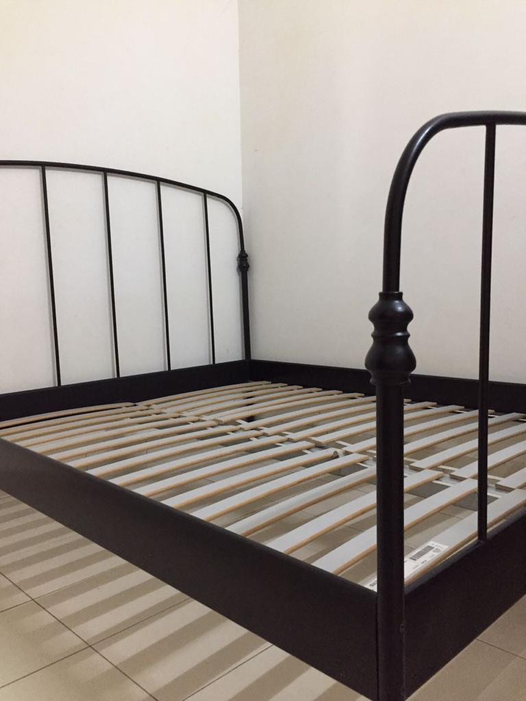 Ikea bed frame size queen 150cm x 200cm + LUROY slatted bed base