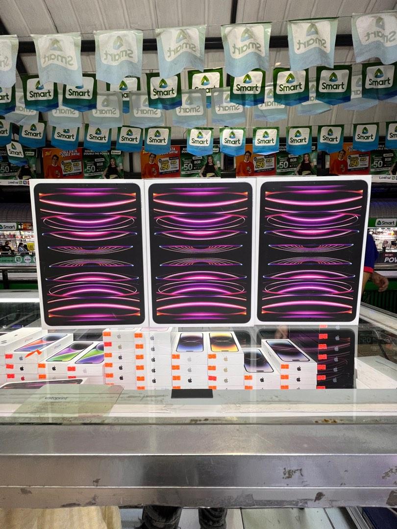 Ipad pro m2 (Category: iPad) located in San Juan City. Submitted by Al_sal_gadgets (Listing ID 1193278822, Image 1). Description: Ipad pro m2 2022 11" wifi 128gb 53,000 256gb 59,000 1tb 96,000 12.9" wifi 128gb 71,500 ✅brandnew and sealed ✅original/ authentic ✅1yr apple warranty.