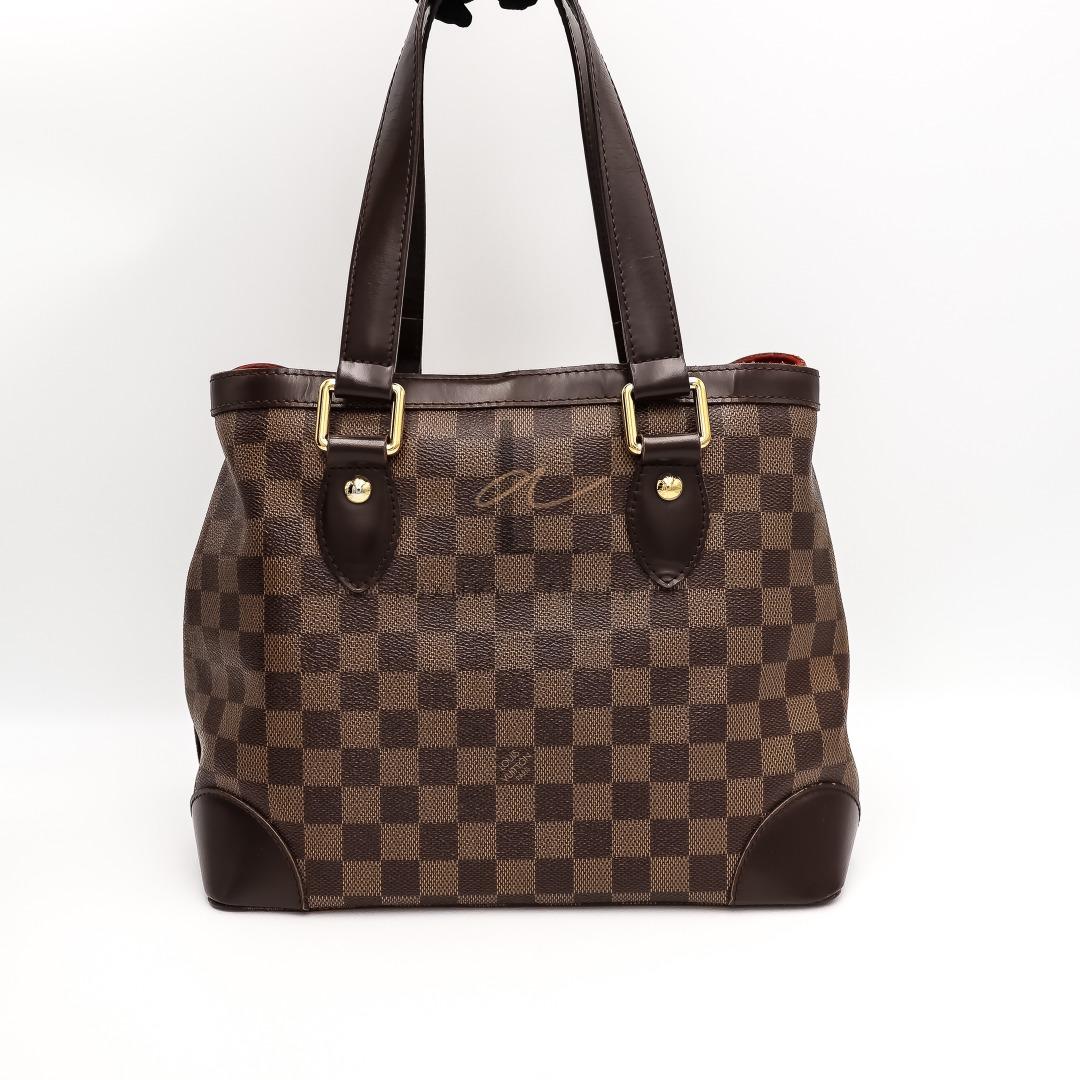 LV Louis Vuitton Hampstead PM DE; Date Code: CA3190 (Category: Luxury Bags & Wallets) located in Paranaque City. Submitted by luxuryatelier.ph (Listing ID 1193248944, Image 3). Description: ON CLEARANCE SALE! Price posted is for cash/bank transfer payment only. No more haggling, price is below cost already. Model: Hampstead PM DE; Date Code: CA3190 Condition: 8-8.5/10 Very Good Condition Material: Canvas; Color: Damier Ebene; Hardware: GHW Size: 