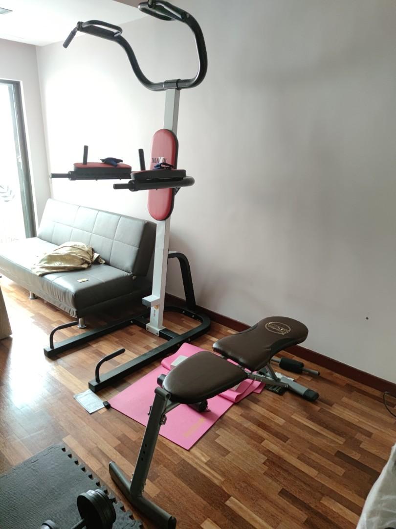 Maxx fitness pull up station / machine, Sports Equipment, Exercise