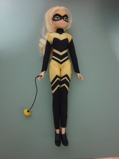 New Miraculous Ladybug dolls from Playmates. Ladybug, Cat Noir, Rena  Rouge,…  Halloween costume toddler girl, Miraculous ladybug queen bee,  Miraculous ladybug toys