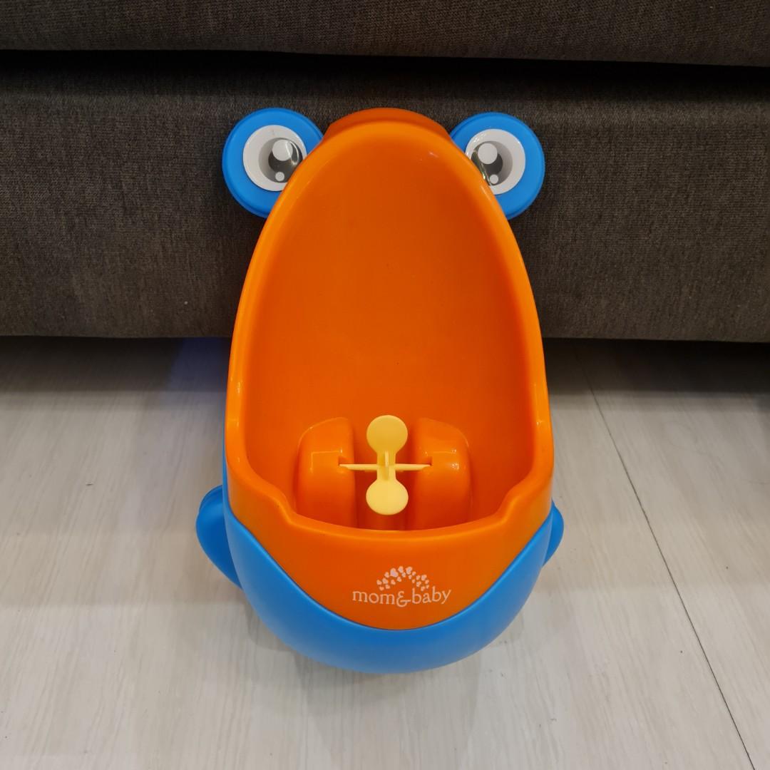 Mom and Baby Urinal Potty Training, Babies & Kids, Bathing & Changing