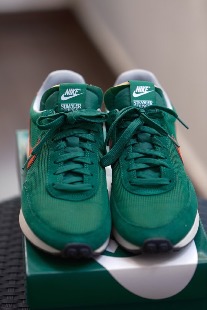Nike stranger cheap things green shoes