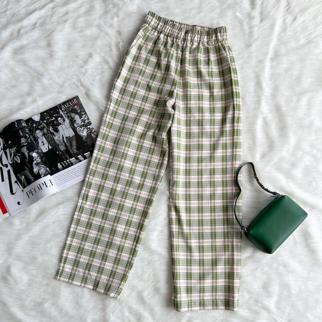 NWT Chic Designer Green Plaid Pants