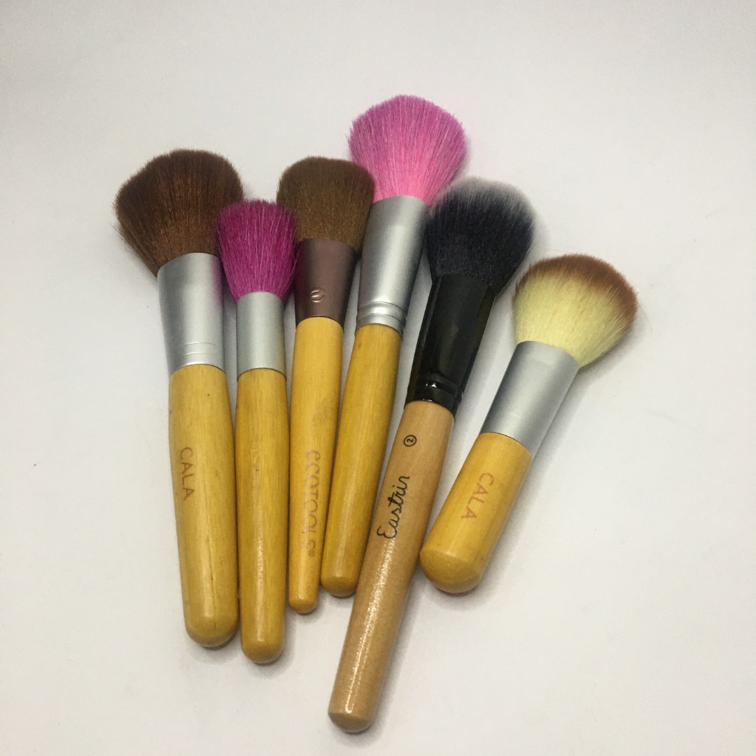 Powder/blush brush set, Beauty & Personal Care, Face, Makeup on Carousell