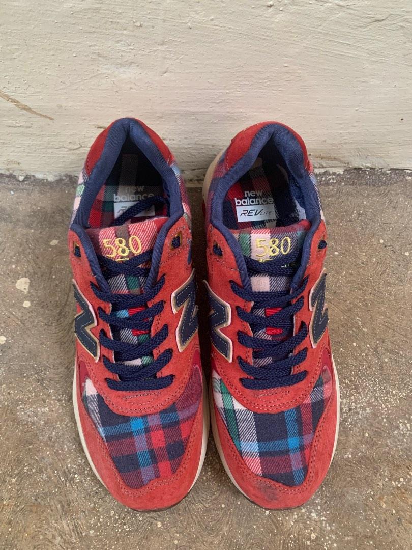 Sepatu New Balance 580 REVlite tartan