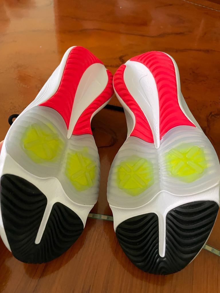 sepatu running nike zoom