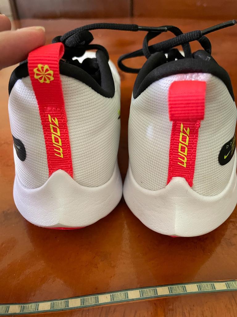 sepatu running nike zoom