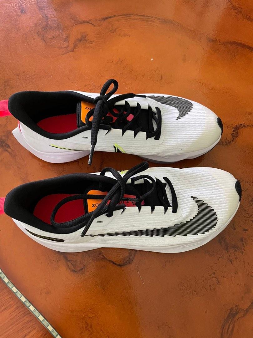 sepatu running nike zoom