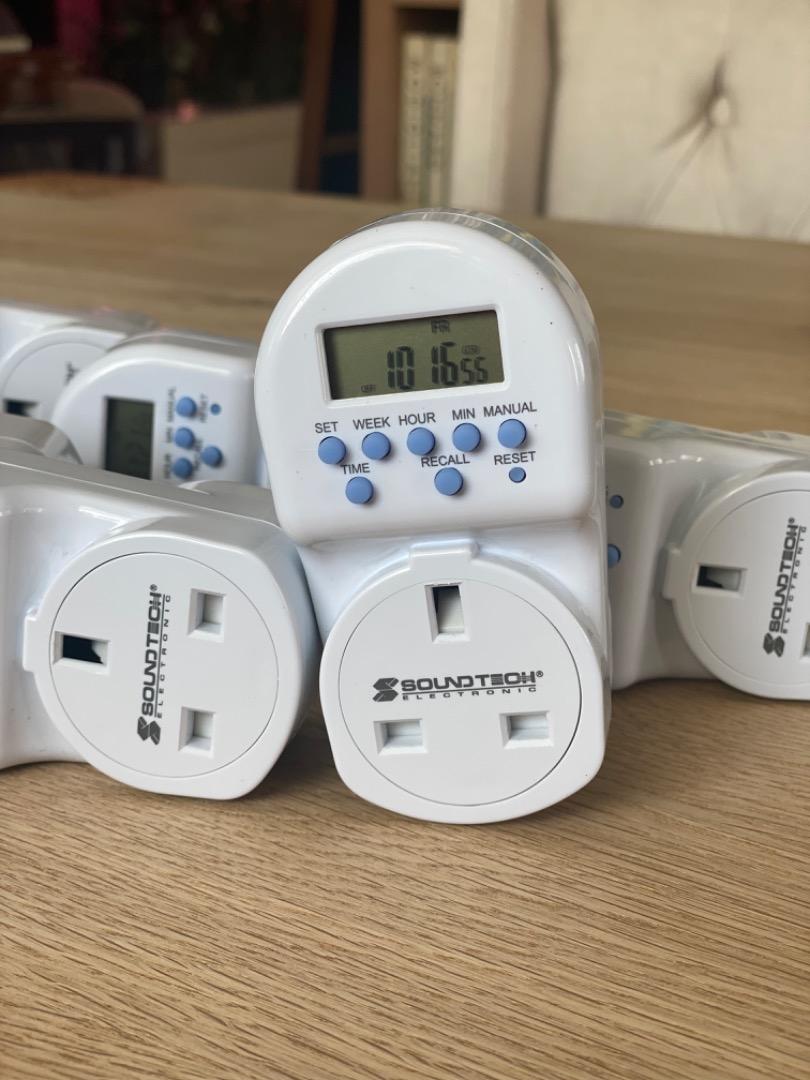 12 x Timer Plugs, Computers & Tech, Parts & Accessories, Cables