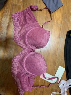 (Category: ) located in . Submitted by 99clare (Listing ID 1193246279, Image 1). Description: .