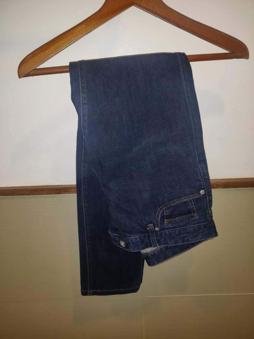 Uniqlo Dark Wash Jeans (Category: Jeans) located in Muntinlupa City. Submitted by antoniom23 (Listing ID 1193336006, Image 1). Description: - Size 30 (see last pic) Great Condition - Store bought.