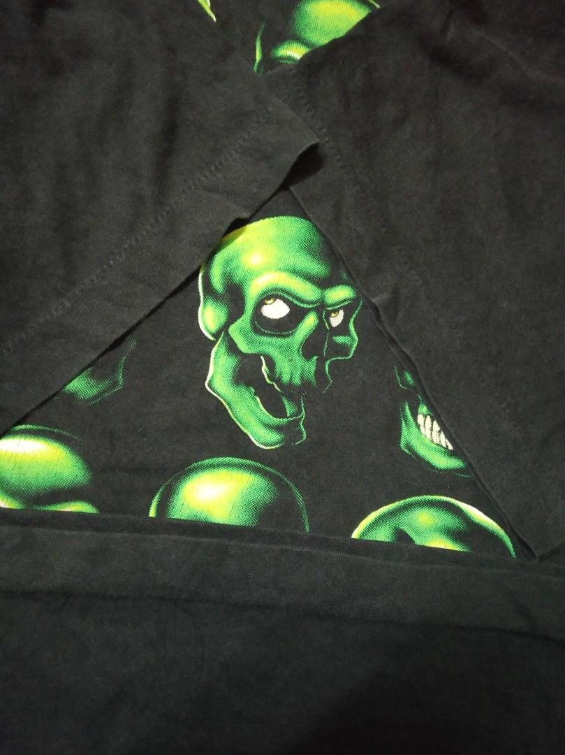 Vintage Bootleg skull pile "glow in the dark", Men's Fashion, Tops