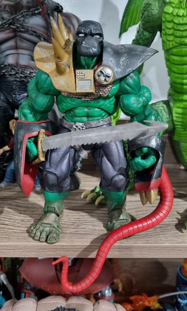 War Hulk Hulk Classics, Hobbies & Toys, Toys & Games on Carousell