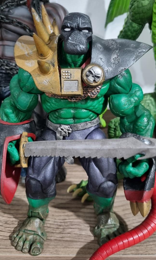 War Hulk Hulk Classics, Hobbies & Toys, Toys & Games on Carousell