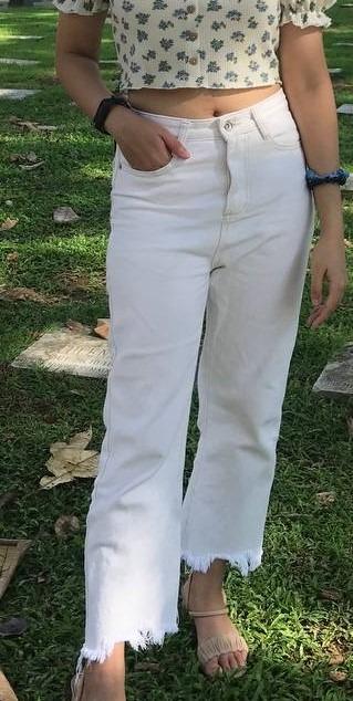 White Highwaist Pants Tattered Jeans Pants