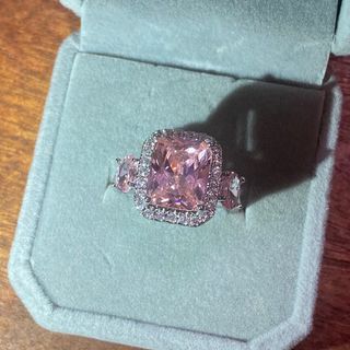 （分類：）位於 。 由 lepremiergems 提交（商品編號 1193503081，圖片 1）。簡介： 。