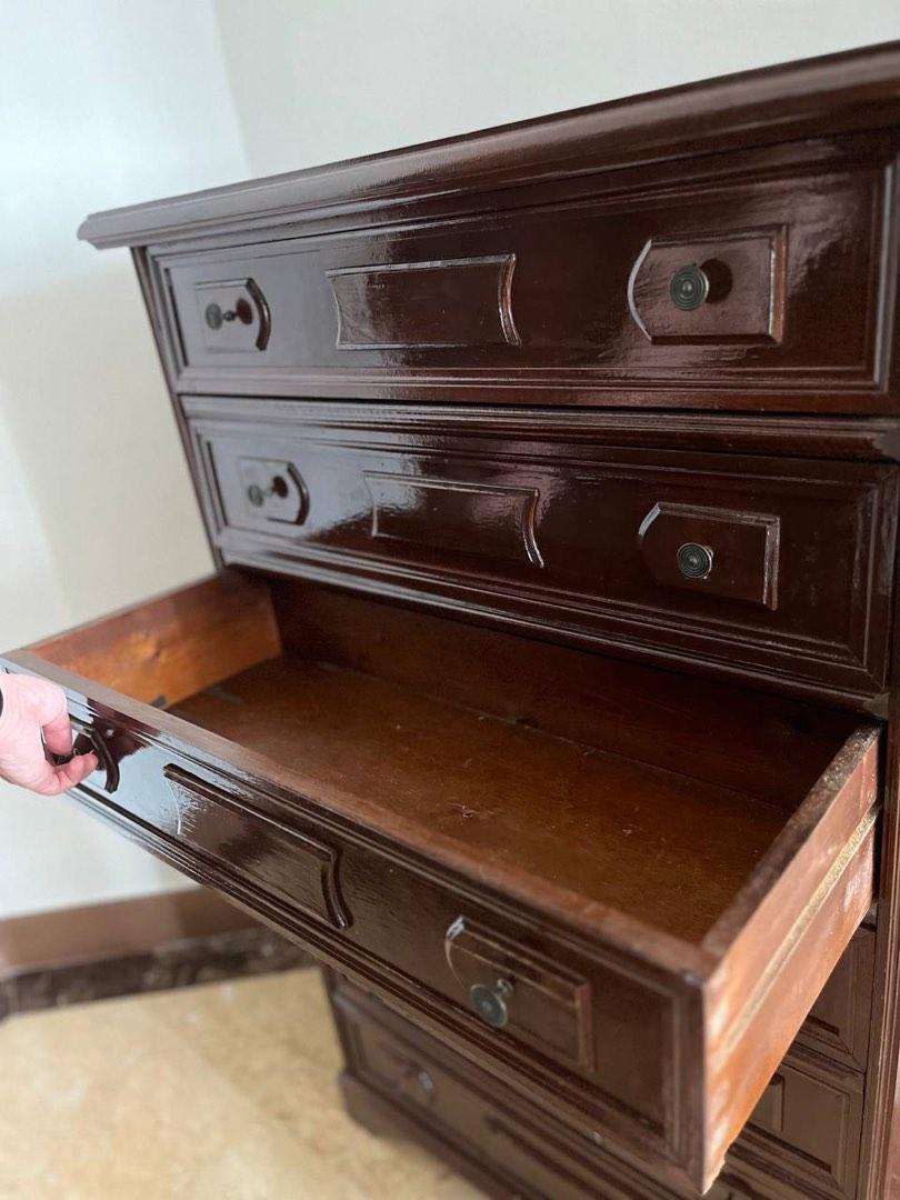 Antique style Furniture & Home Living, Furniture, Shelves