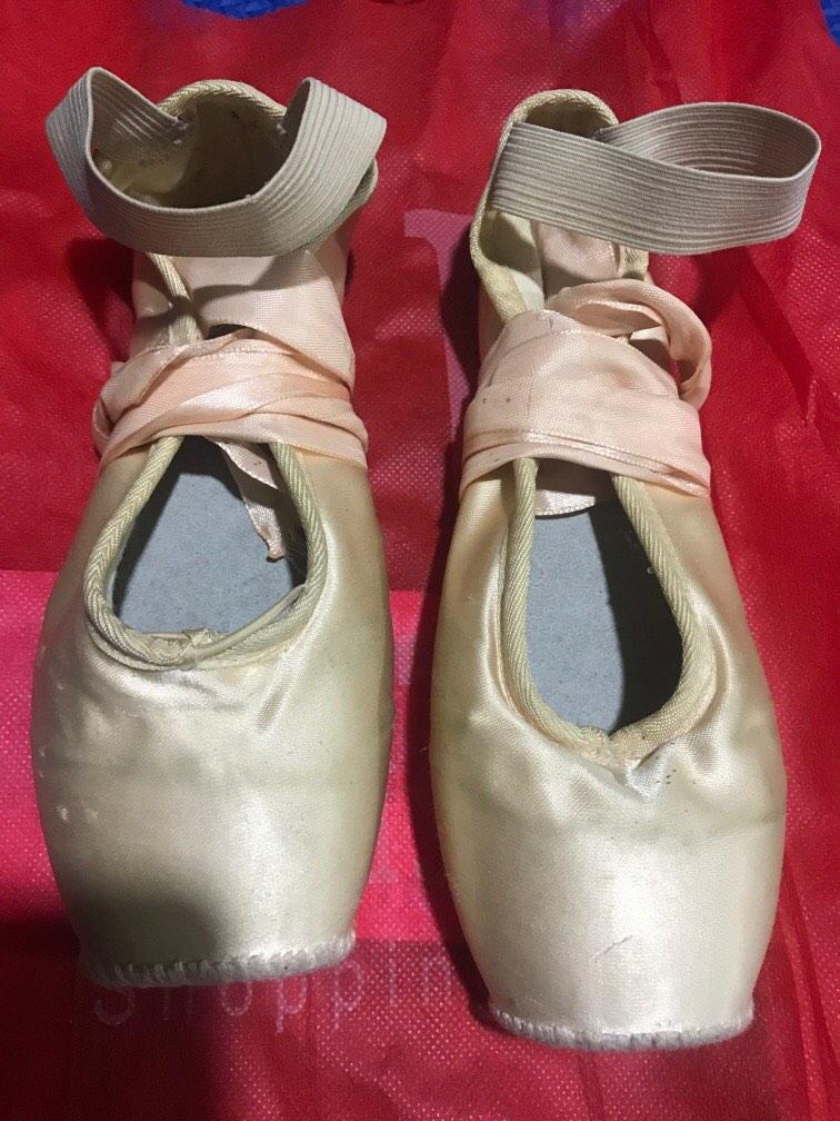 bloch pointe shoes price