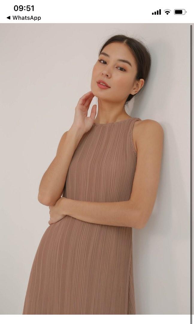 Le Camelia Pleated Dress herlipto Sサイズ ワンピース ロング