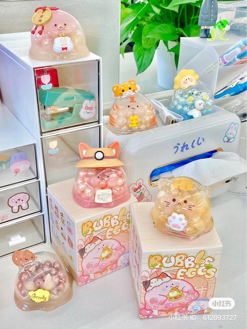 BUBBLE EGG SERIES 1 PO SHARING blindbox gray rabbit popmart, Hobbies